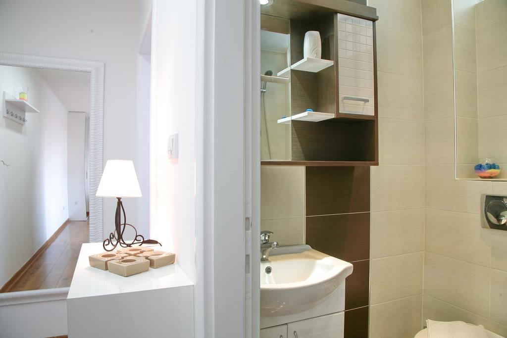 Apartment Queen'S Park Белград Екстериор снимка